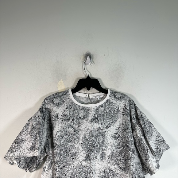 Senlis Floral Short Sleeve Round Neck Blouse, Women's Size M - Black/White - Picture 3 of 10
